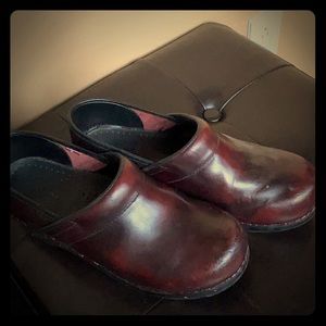 Sanita clogs